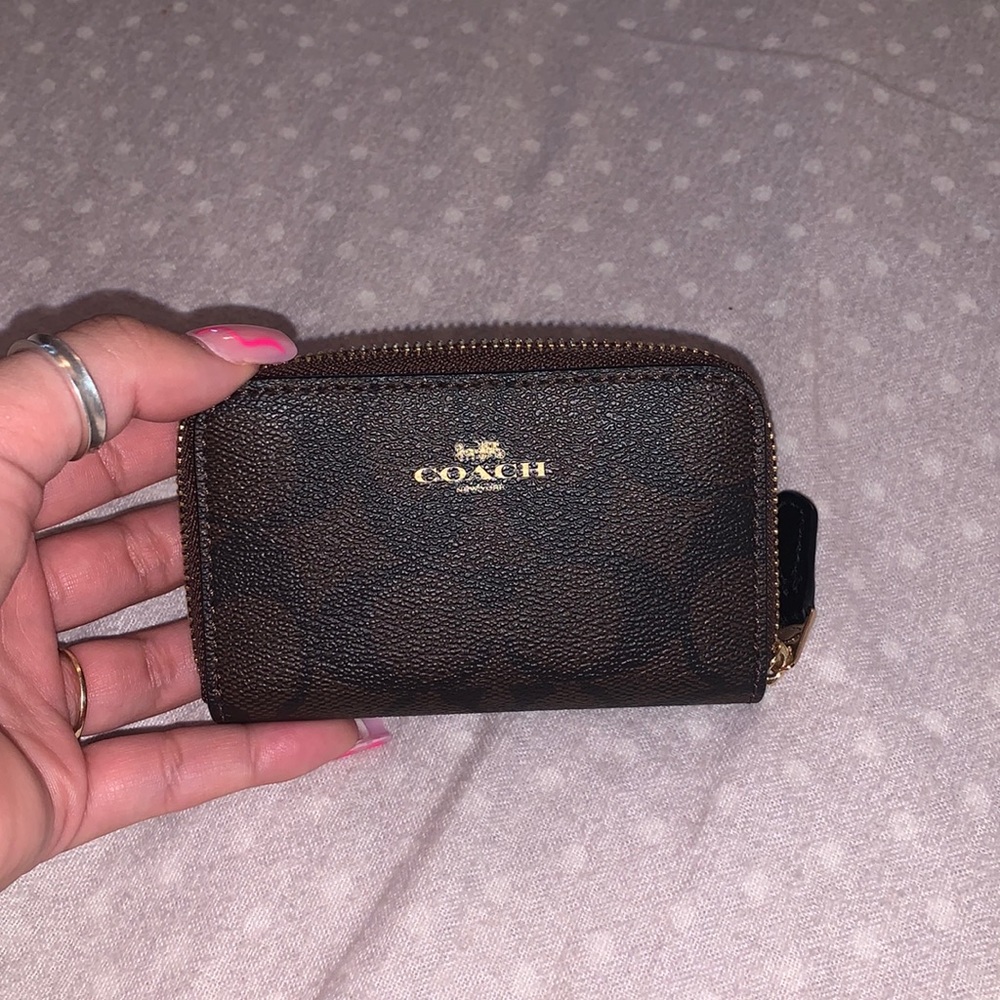 Coach Brown Zippy Wallet